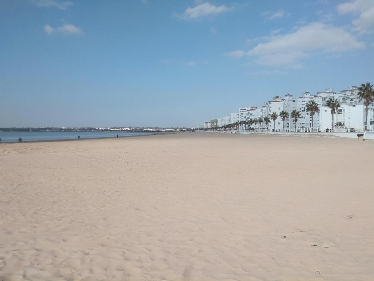 Primera Linea De Playa En Valdelagrana El Puerto de Santa María Esterno foto