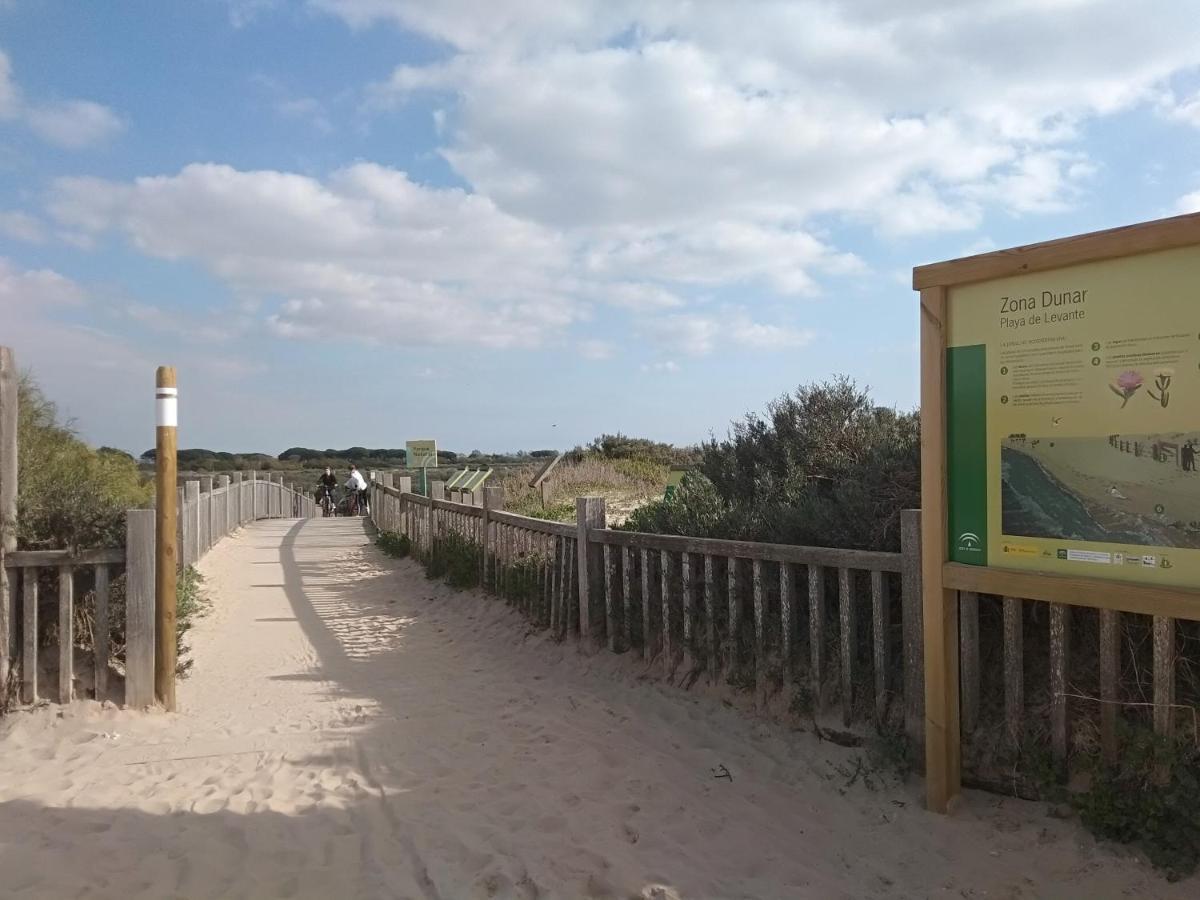 Primera Linea De Playa En Valdelagrana El Puerto de Santa María Esterno foto