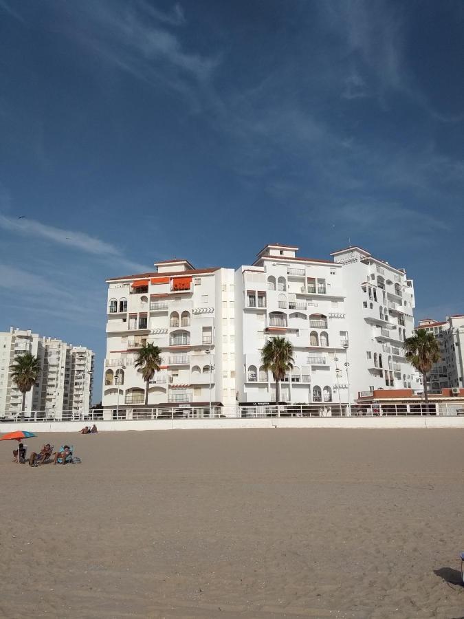 Primera Linea De Playa En Valdelagrana El Puerto de Santa María Esterno foto