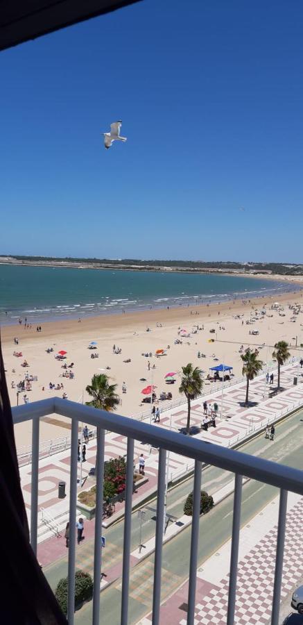 Primera Linea De Playa En Valdelagrana El Puerto de Santa María Esterno foto